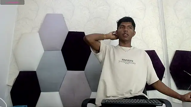 Mick storm online show from February 2026 07:14:02 PM