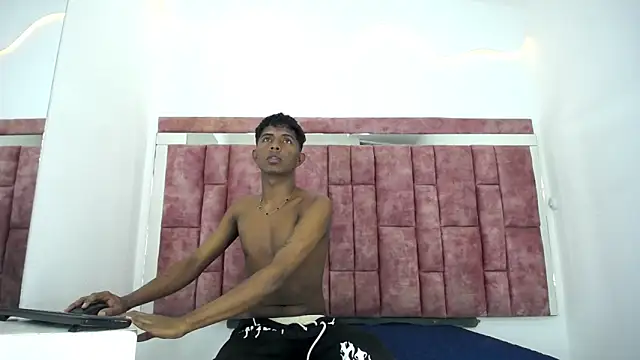 Mick storm online show from March 2026 07:21:01 PM