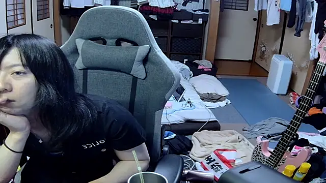 Snapshot of harinyanxxx chatting on June 2026 07:09:02 PM harinyanxxx online show from June 2026 07:09:02 PM