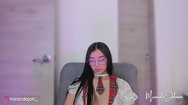 Snapshot of MirandaJohnson_ chatting on October 2025 12:13:02 PM MirandaJohnson online show from October 2025 12:13:02 PM