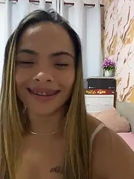 Snapshot of safadinhaquenteW chatting on July 2026 01:43:01 PM safadinhaquenteW online show from July 2026 01:43:01 PM