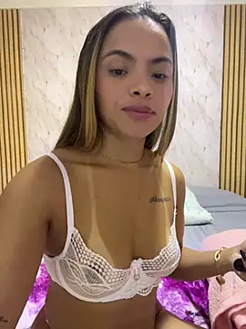 safadinhaquenteW online show from May 2026 01:14:01 PM