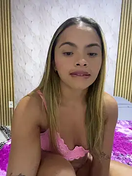 safadinhaquenteW online show from March 2026 04:41:01 AM