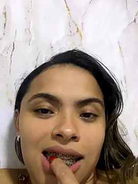 safadinhaquenteW online show from October 2025 02:03:02 AM