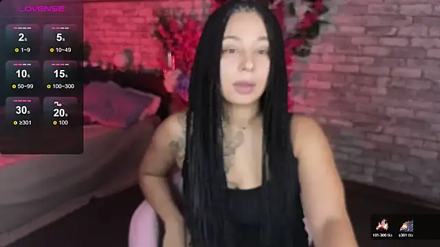 Aisha Goldstein online show from November 2025 06:08:02 AM