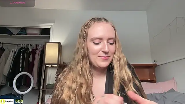 Pattyworld69 online show from April 2026 05:27:02 PM