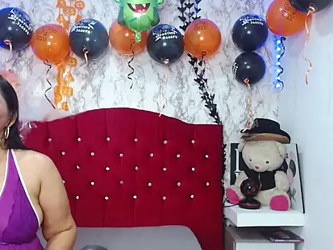  Danna Milf  online show from October 2025 02:01:02 AM