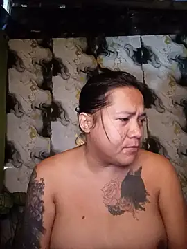 trishacummerts online show from May 2026 10:52:02 PM