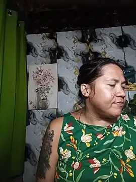 trishacummerts online show from June 2026 04:28:01 PM