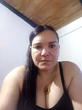 Snapshot of MilfBlonde_ chatting on October 2025 11:13:01 AM MilfBlonde online show from October 2025 11:13:01 AM