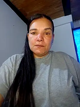Snapshot of MilfBlonde_ chatting on October 2025 11:12:02 AM MilfBlonde online show from October 2025 11:12:02 AM