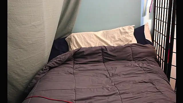 MagicalGirlFrieren online show from October 2025 04:37:01 PM