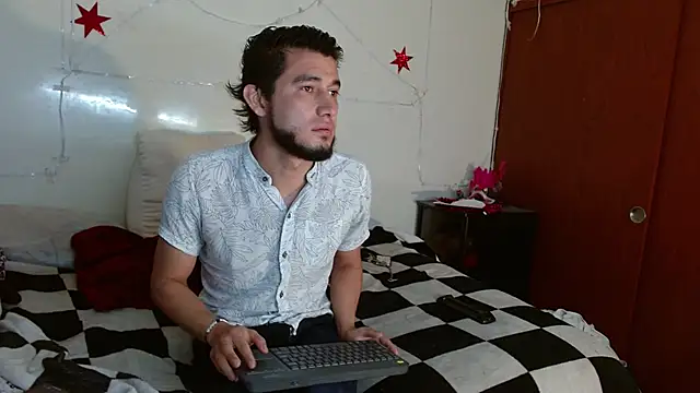 Snapshot of picante70_ chatting on February 2026 10:17:02 AM picante70 online show from February 2026 10:17:02 AM