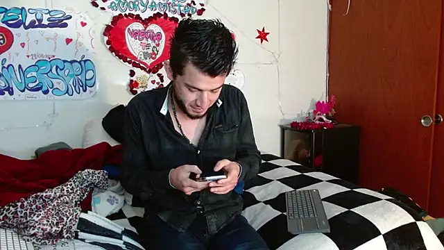 Snapshot of picante70_ chatting on December 2025 10:53:02 AM picante70 online show from December 2025 10:53:02 AM