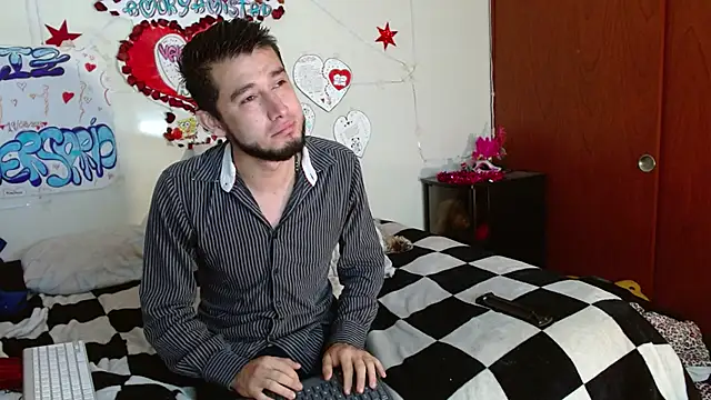 Snapshot of picante70_ chatting on February 2026 12:44:02 PM picante70 online show from February 2026 12:44:02 PM