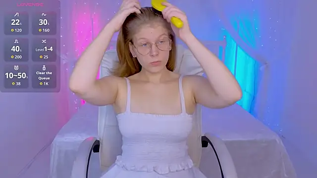 Snapshot of Angelie__Eyes chatting on November 2025 04:07:02 PM Angelie Eyes online show from November 2025 04:07:02 PM