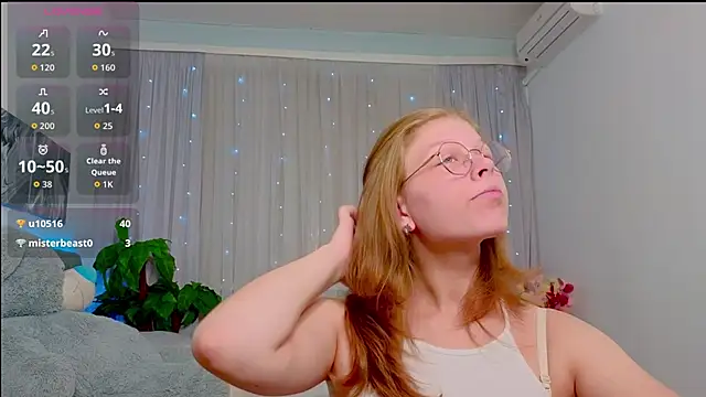 Snapshot of Angelie__Eyes chatting on October 2025 10:29:02 AM Angelie Eyes online show from October 2025 10:29:02 AM