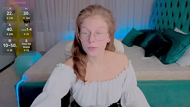 Snapshot of Angelie__Eyes chatting on November 2025 03:05:01 PM Angelie Eyes online show from November 2025 03:05:01 PM