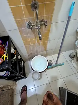 crawlerdrill online show from October 2025 03:18:02 AM