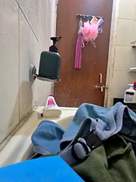 crawlerdrill online show from February 2026 03:50:01 AM