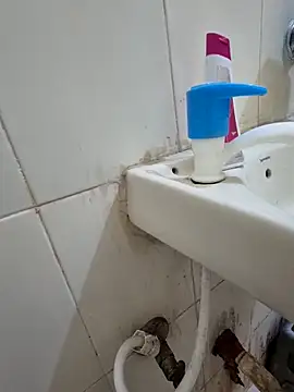 crawlerdrill online show from December 2025 01:28:02 AM