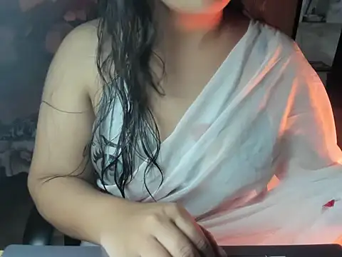 Divya68 online show from December 2025 06:10:02 PM