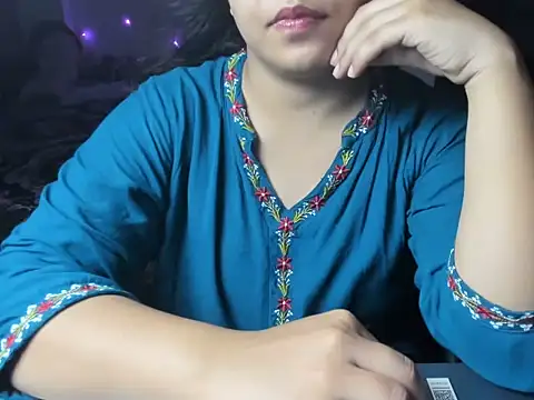 Snapshot of Divya68 chatting on October 2025 05:48:02 PM Divya68 online show from October 2025 05:48:02 PM