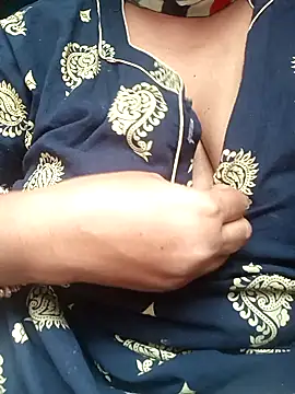 Snapshot of SX-ANA chatting on November 2025 08:30:02 AM SX-ANA online show from November 2025 08:30:02 AM