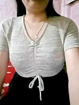 SansanCii online show from February 2026 07:43:02 AM