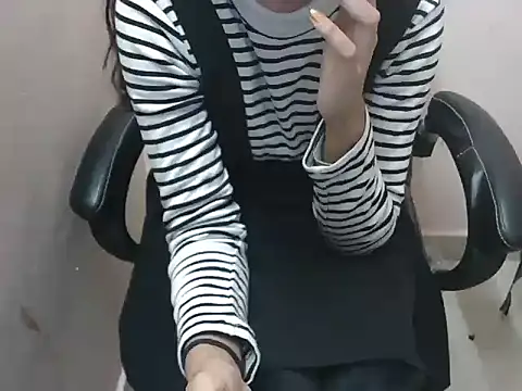 Snapshot of notty_heena chatting on December 2025 02:50:01 AM notty heena online show from December 2025 02:50:01 AM