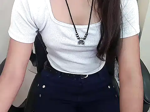 Snapshot of notty_heena chatting on November 2025 04:18:01 AM notty heena online show from November 2025 04:18:01 AM