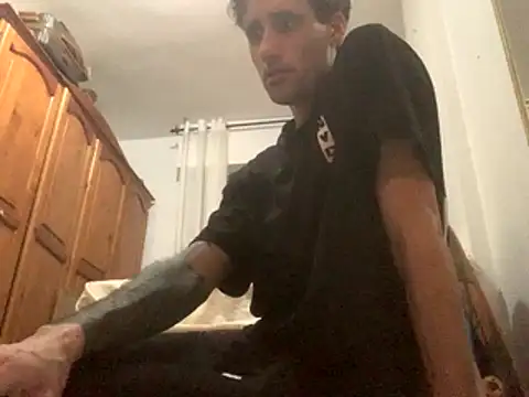 Snapshot of lucky1661 chatting on November 2025 02:29:01 AM lucky1661 online show from November 2025 02:29:01 AM