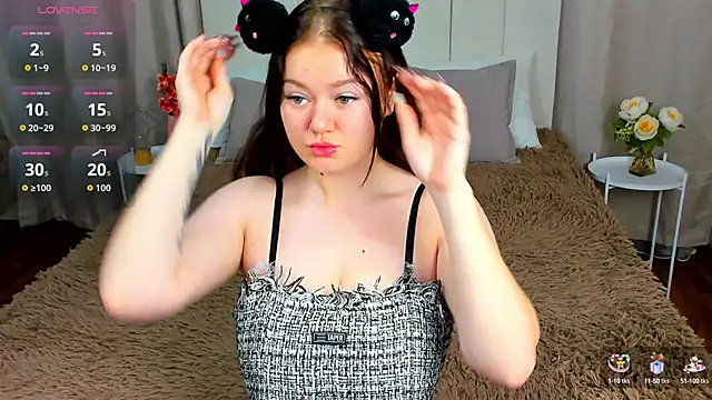 ElisSweety online show from October 2025 12:32:01 AM