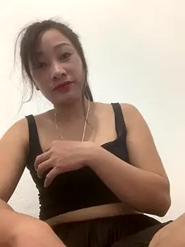 Linh sexyy online show from October 2025 12:04:01 PM