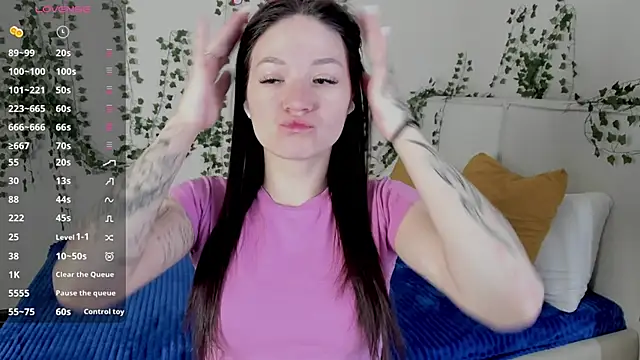 ChillGato online show from December 2025 01:32:02 AM