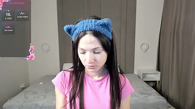 ChillGato online show from November 2025 01:31:02 AM