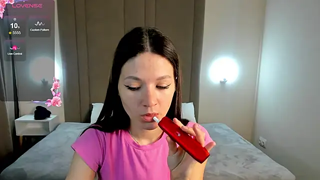 ChillGato online show from November 2025 01:31:02 AM