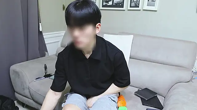 Snapshot of koreanboy2341 chatting on June 2026 02:48:02 PM koreanboy2341 online show from June 2026 02:48:02 PM