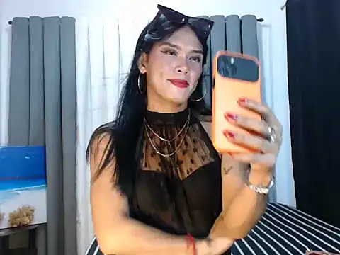 Snapshot of kettie_ chatting on October 2025 01:30:01 PM kettie online show from October 2025 01:30:01 PM