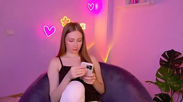 EllyColins online show from May 2026 02:50:02 AM