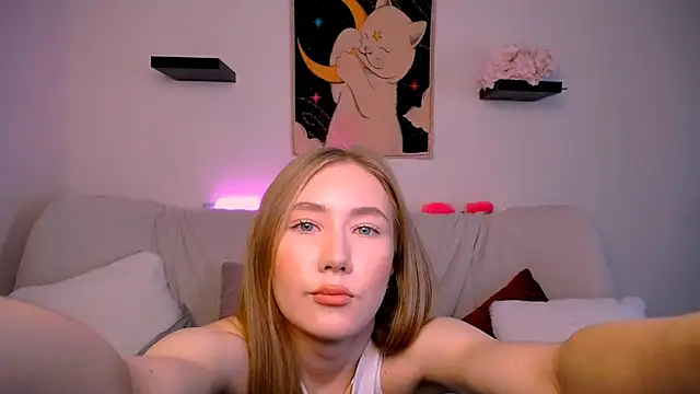 Snapshot of EllyColins chatting on October 2025 02:55:01 AM EllyColins online show from October 2025 02:55:01 AM