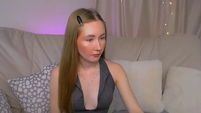 EllyColins online show from November 2025 03:06:01 AM