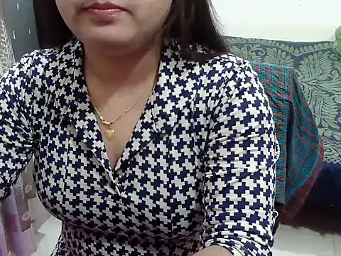 SexyRani2000 online show from December 2025 01:32:02 PM