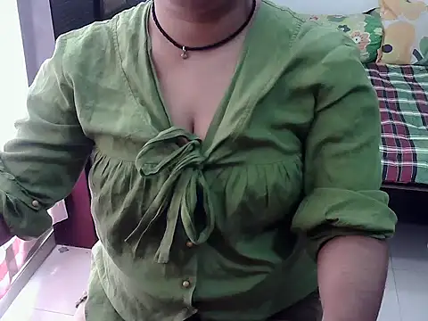 SexyRani2000 online show from November 2025 05:32:02 AM