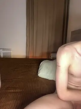 TwinksNextDoor online show from February 2026 06:32:02 PM