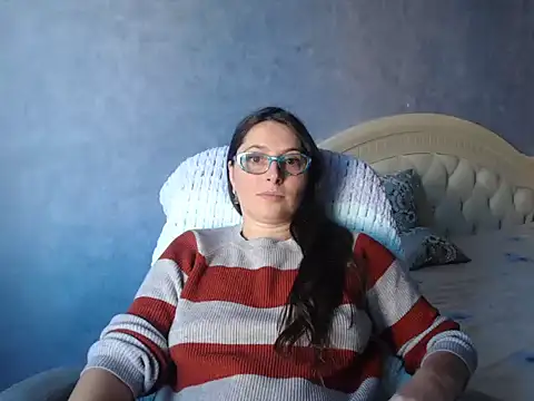 LuckyLisa23 online show from October 2025 12:15:01 PM