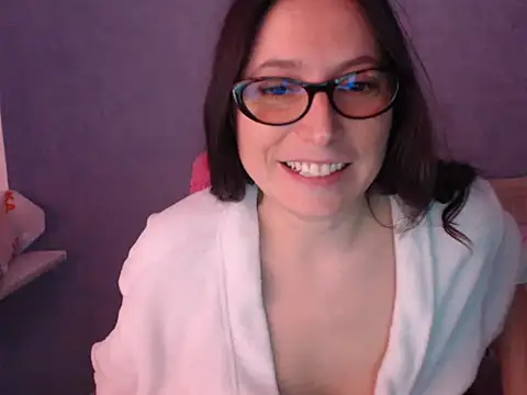 Snapshot of LuckyLisa23 chatting on May 2026 09:51:02 PM LuckyLisa23 online show from May 2026 09:51:02 PM