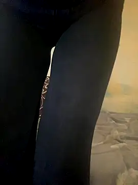 KittieCreme online show from November 2025 07:30:01 AM