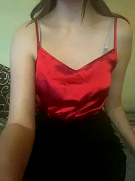 Snapshot of KittieCreme chatting on November 2025 08:28:01 AM KittieCreme online show from November 2025 08:28:01 AM