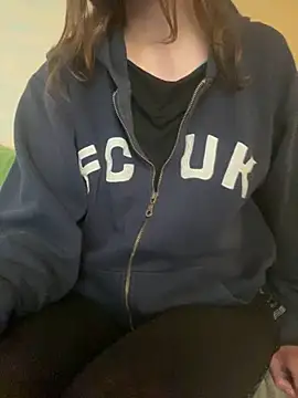 KittieCreme online show from June 2026 11:44:01 AM